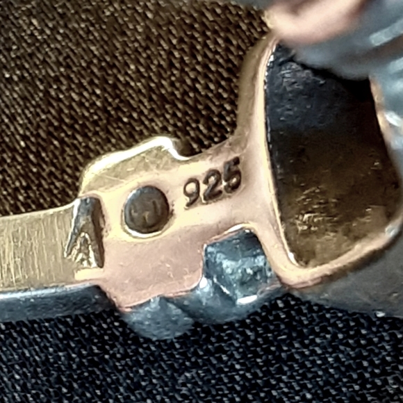 💍Amethyst Gemstone & Silver Ring, Ring Size 8💍 - Picture 8 of 16